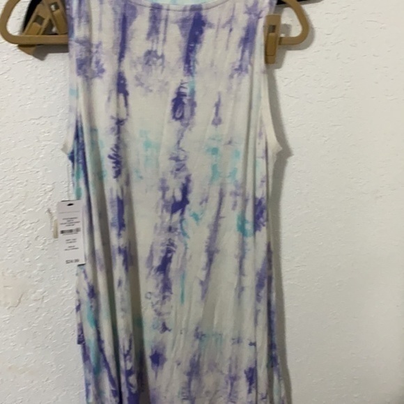 Signature Studio sleeveless top - Picture 5 of 7